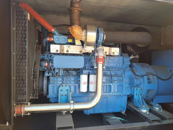 定海燃油消耗率与进气温度的具体关系是什么？