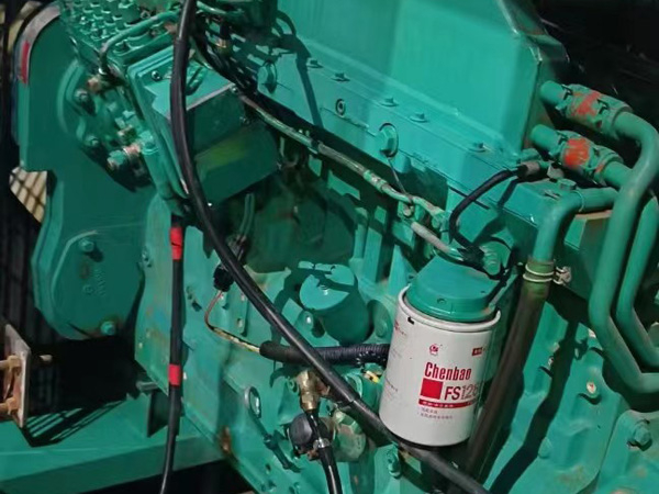 定海如何确定新的发电机组控制系统是否与原系统兼容？